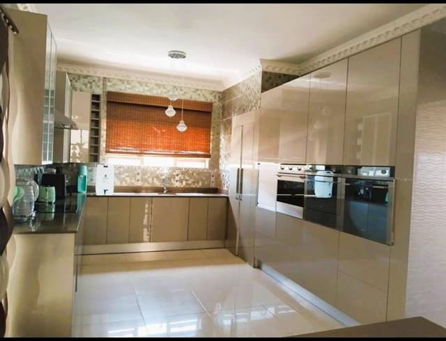 5 BEDROOM HOUSE FOR SALE IN CELTIC MEADOWS